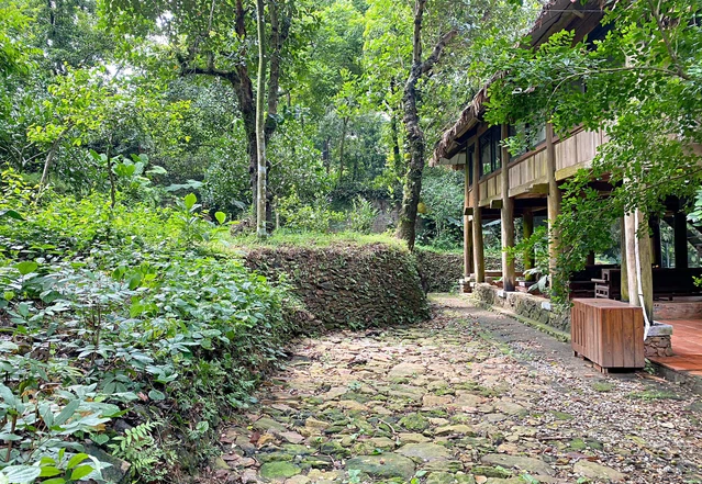 Bất động sản h&agrave;ng chục ngh&igrave;n người mơ ước khi H&agrave; Nội gi&atilde;n c&aacute;ch - Ảnh 1.