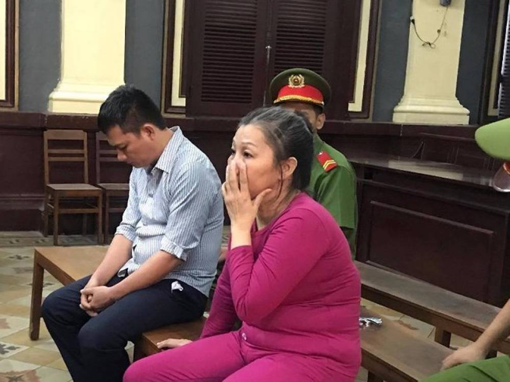 Nhiều người sụp bẫy đường dây làm giả giấy tờ