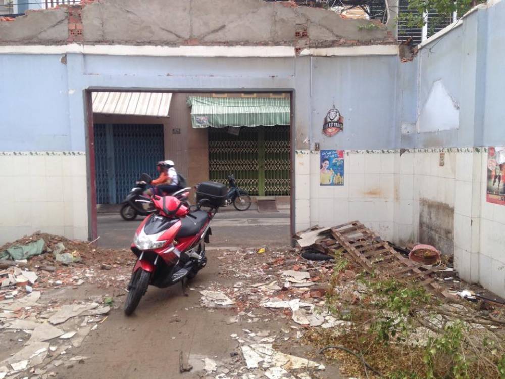 Nên mua nhà nát nếu sợ mua đất nền
