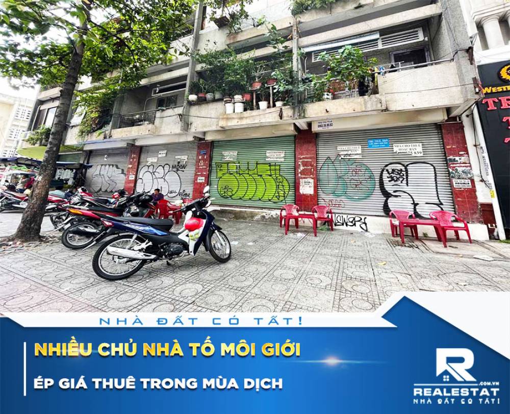 Nhiều chủ nhà tố môi giới ép giá thuê trong dịch