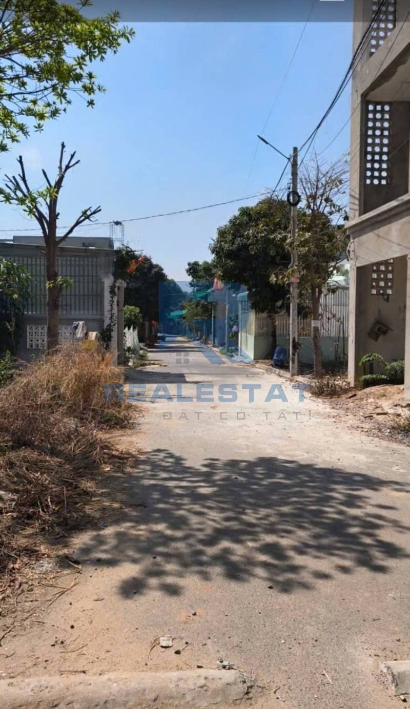 82.2m2 Đất Cách Đ.Hồ Văn Huê 170m2 P.Phước Tân - Giá 1.6 Tỷ