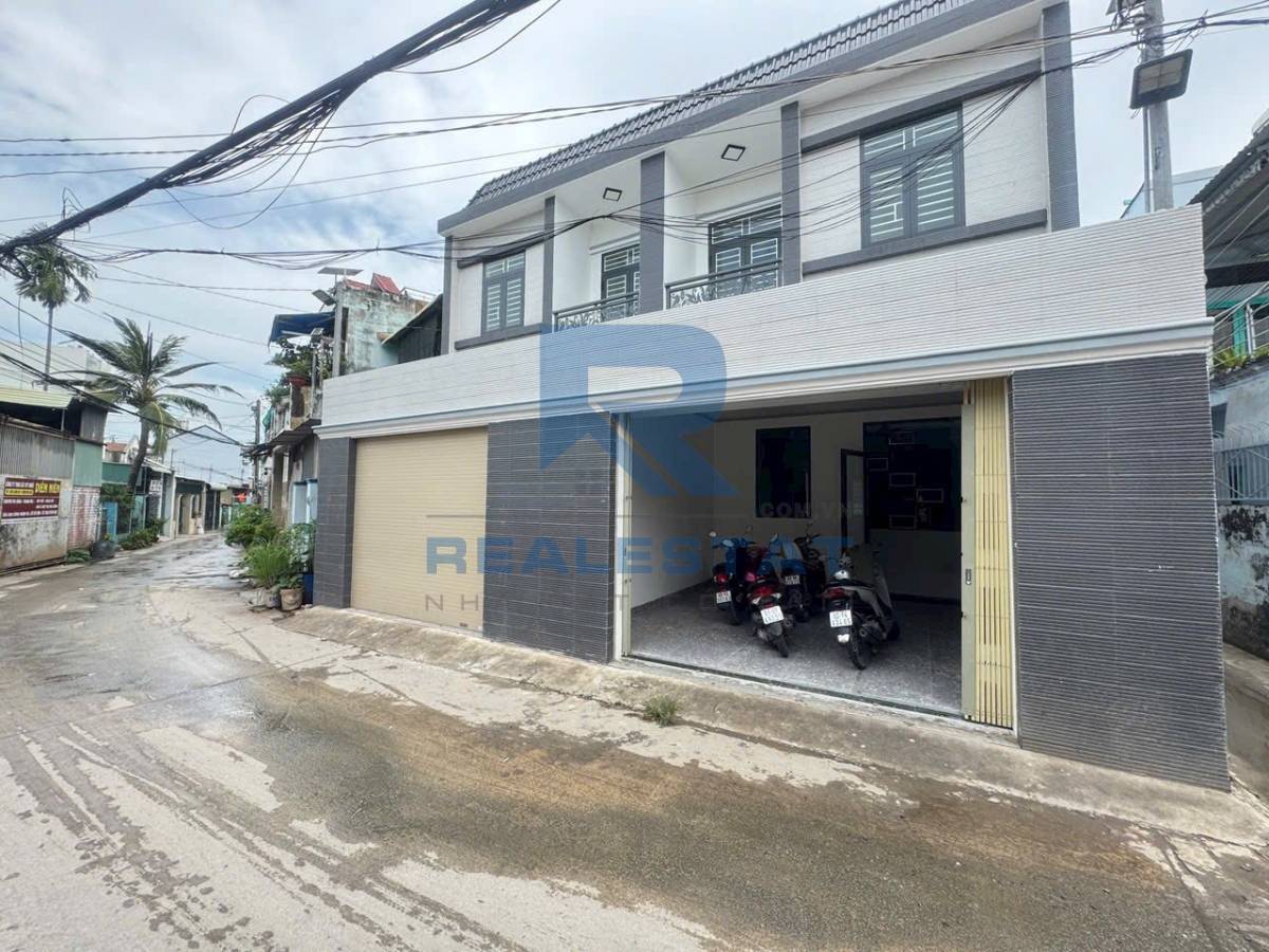 80m2 Nhà Cách Đ.Nguyễn Tri Phương 100m P.Bửu Hòa - Giá 3.75 Tỷ