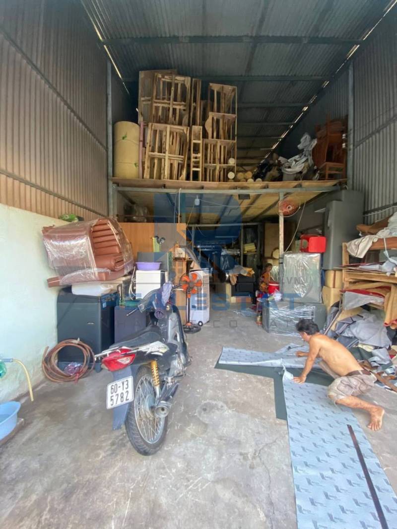 200m2 Nhà Xưởng Cách Đền Thánh Martin 800m P. Tân Hòa - Giá 3.9 Tỷ