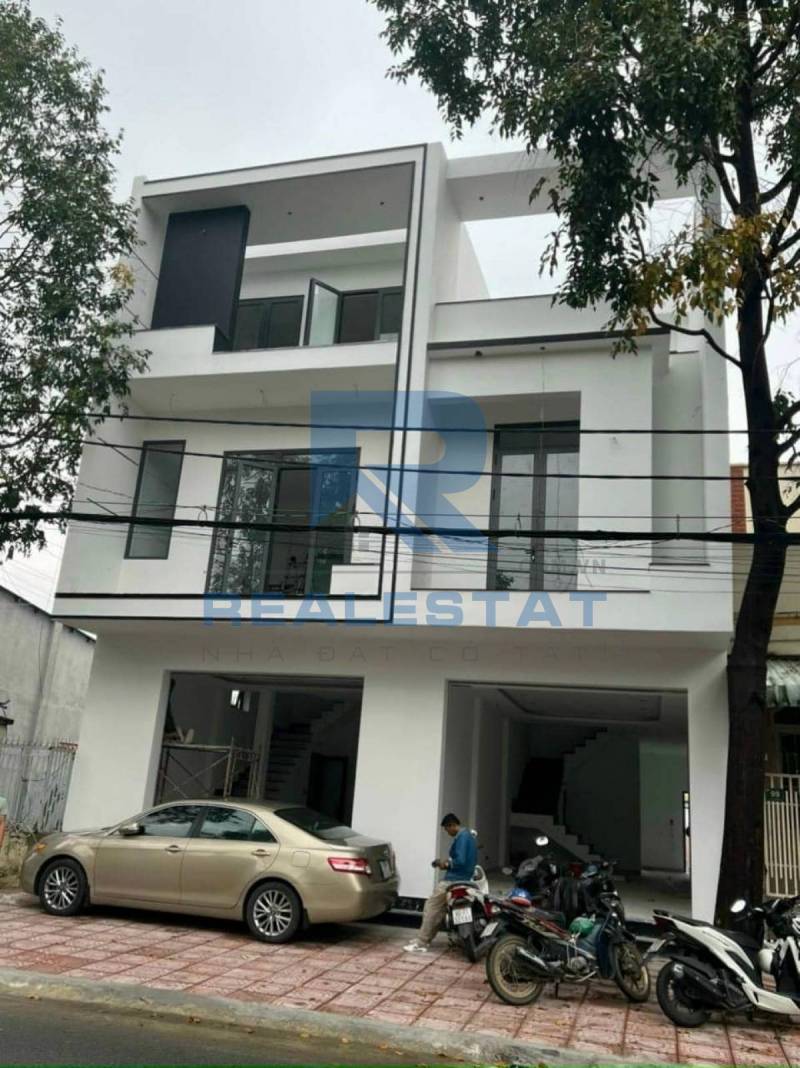 127.6m2 Nhà Mặt Tiền Đ.Nguyễn Thành Phương P.Thống Nhất - 8.2 Tỷ