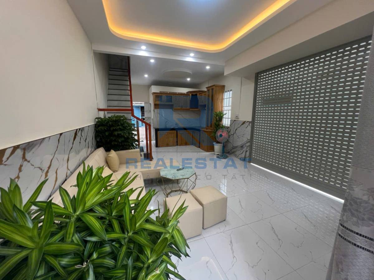 42m2 Nhà Nhà Ngay Vòng Xoay Biên Hùng P.Trung Dũng Cũ - 2.3 Tỷ