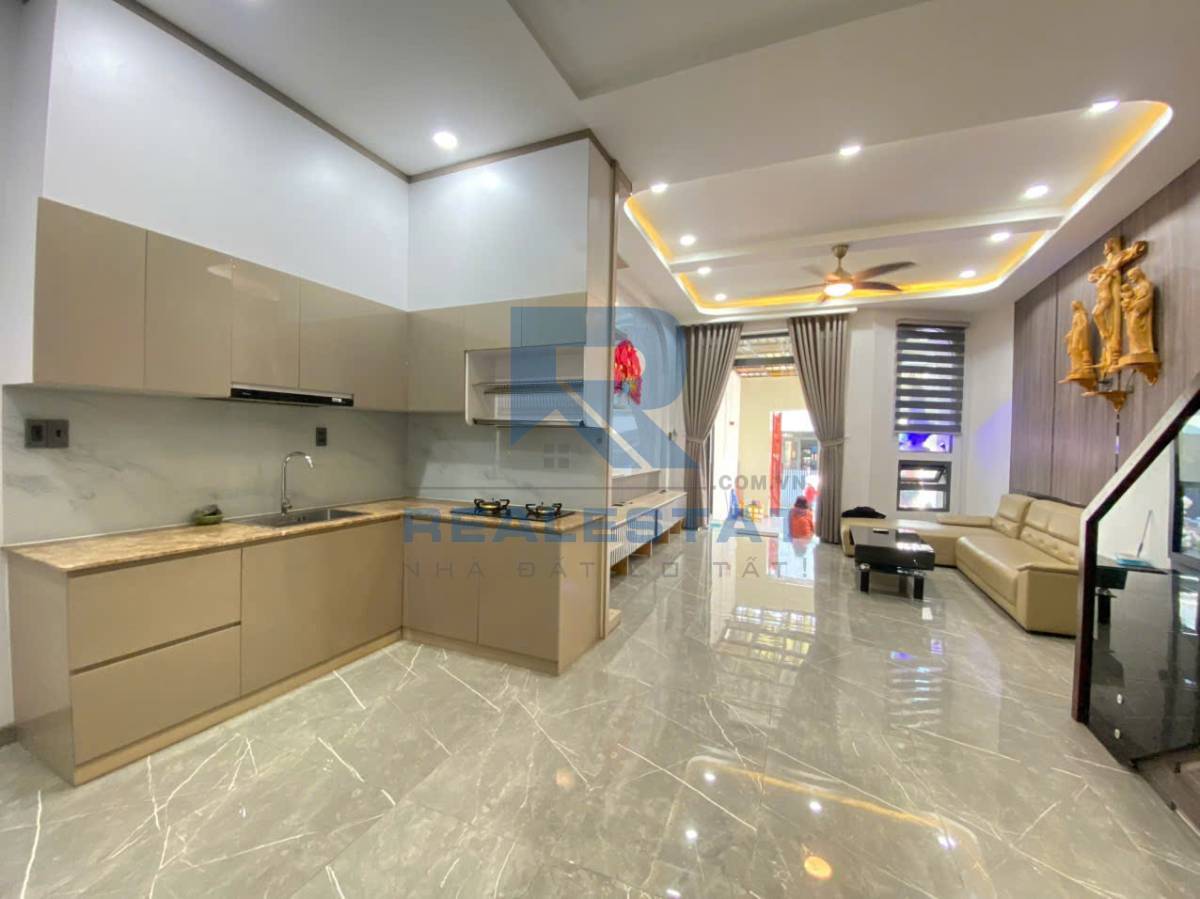 110m2 Nhà Đẹp Mặt Tiền Kinh Doanh Nhỏ P.Tam Hòa - Giá 4.9 Tỷ