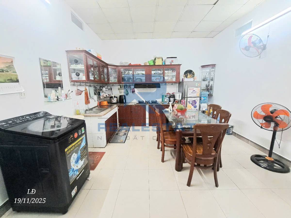 100m2 Nhà 1 Lầu 1 Trệt Cách Nguyễn Ái Quốc 300m P.Hố Nai - Giá 4.1 Tỷ