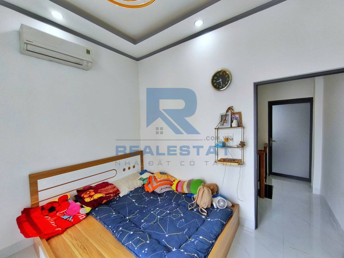 30m2 Nhà 1 Trệt 1 Lầu Hẻm Chợ 57 P.Thống Nhất - Giá 1.89 Tỷ