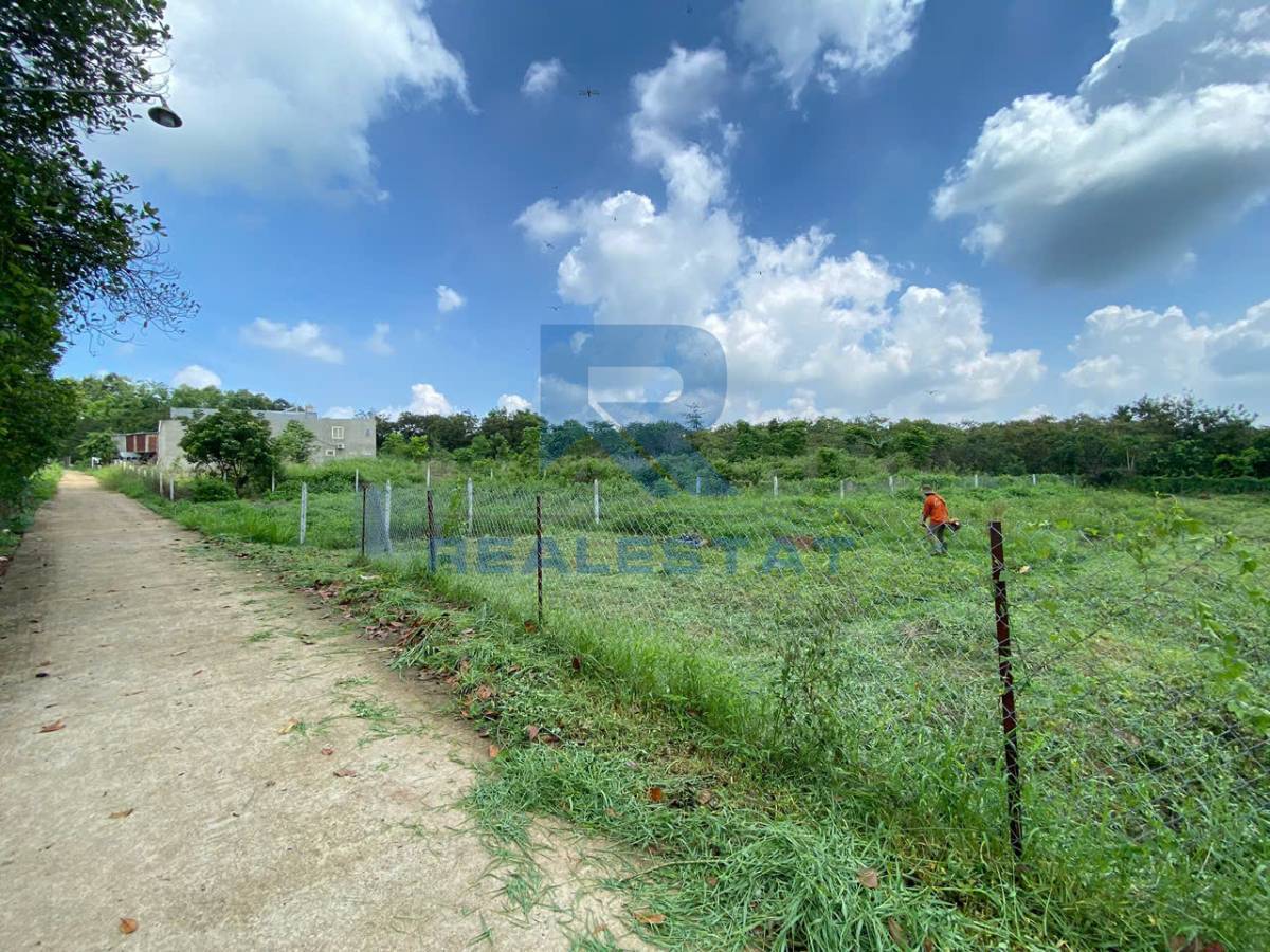 1080m2 Đất Cách Đ.Ấp 3 Bình Lộc Long Khánh 100m - Giá 2.6 Tỷ